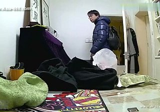 Hackers usam a câmera para monitoramento remoto de life.250 casa de um amante